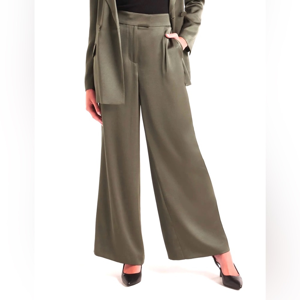 Ever New Lustrous satin Wide-Leg Pants size 10P